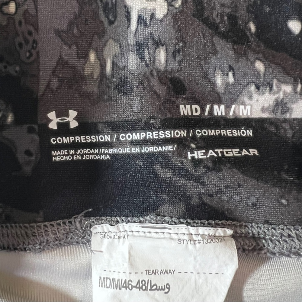 Under Armour Women’s Fly Fast Printed Capris Black/Reflective Size Medium - Picture 2 of 7